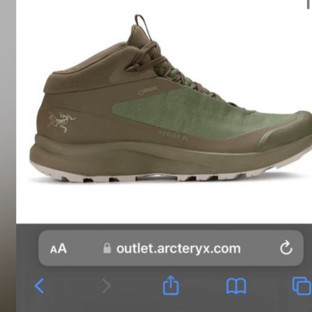 Arcteryx womens size 9 brand new hiking boots